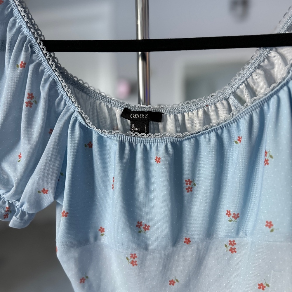 ✨Forever 21 Light Blue Floral Puff Sleeve Crop Top | Large - Picture 3 of 5